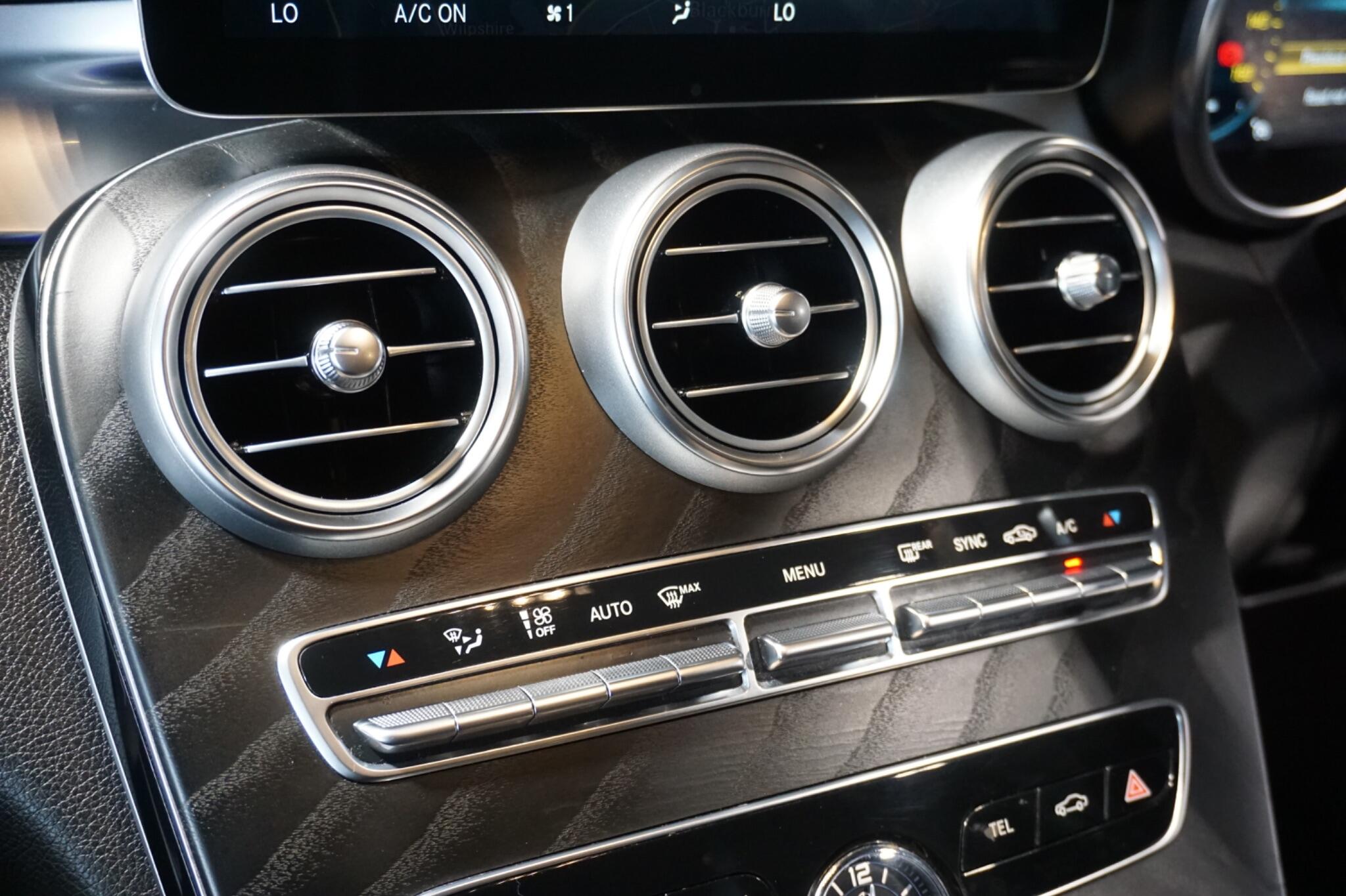 Mercedes-Benz C Class 2.0 C220d AMG Line Night Edition (Premium) Saloon 4dr Diesel G-Tronic+ Euro 6 (s/s) (194 ps)